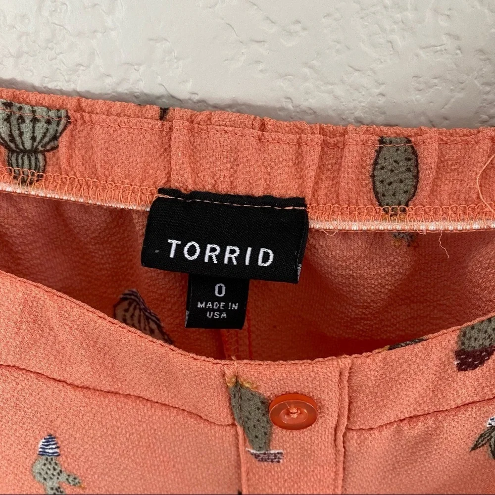 Torrid Catcus Top - Picture 2 of 3